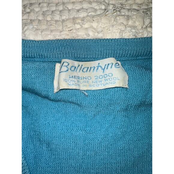 VINTAGE 80's BALLANTYNE SCOTLAND MERINO WOOL TURQUOISE ARGYLE VEE NECK SWEATER - Picture 2 of 5